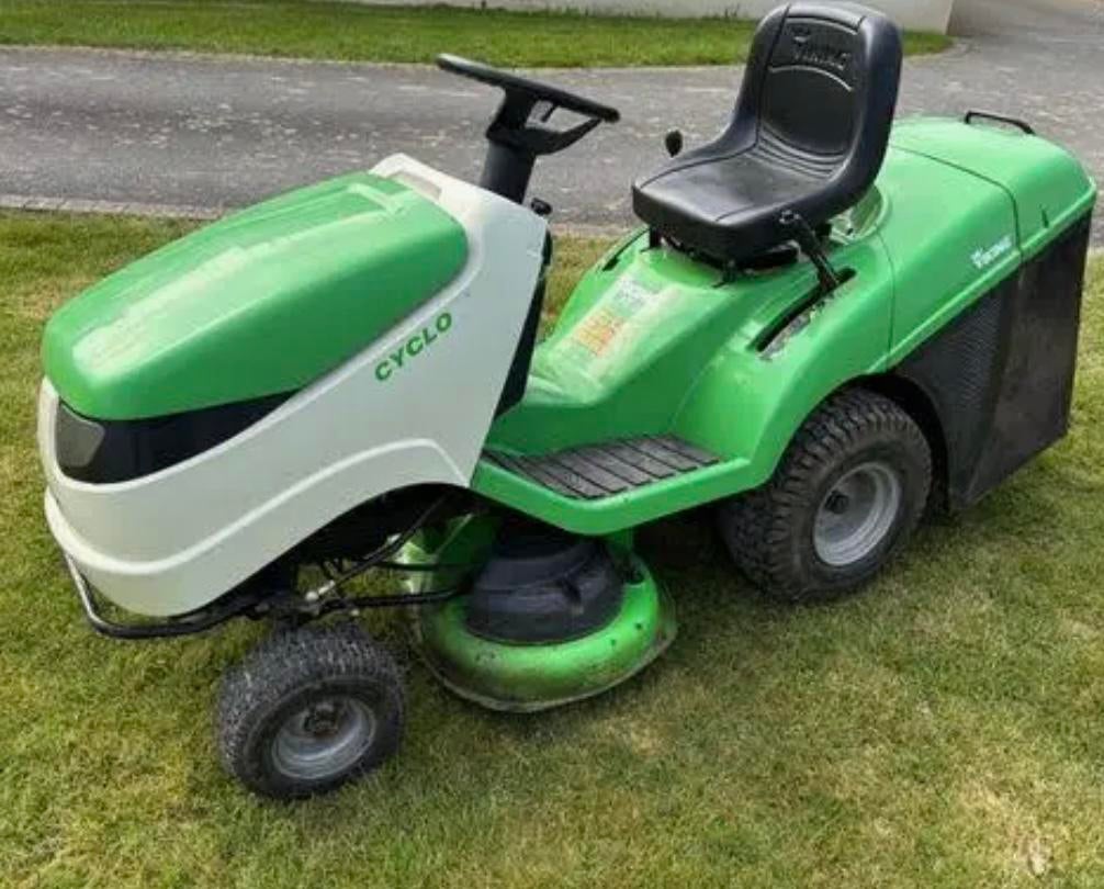 Tracteur tondeuse VIKING MT 585 cyclone, Enlèvement, Comme neuf