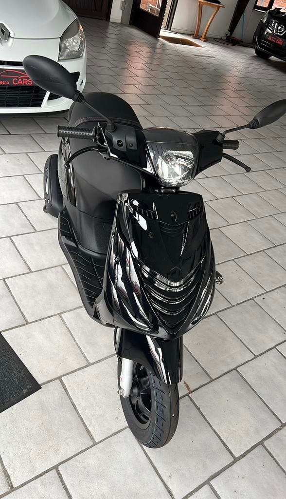 Piaggio Zip E5 4T 2024 1500 km, Zip, Comme neuf, Classe B (45 km/h), Enlèvement