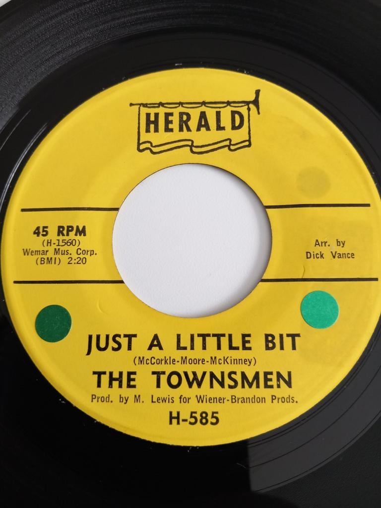 THE TOWNSMEN. JUST A LITTLE BIT. POP- ROCK .OLDIES USA 45T, Pop