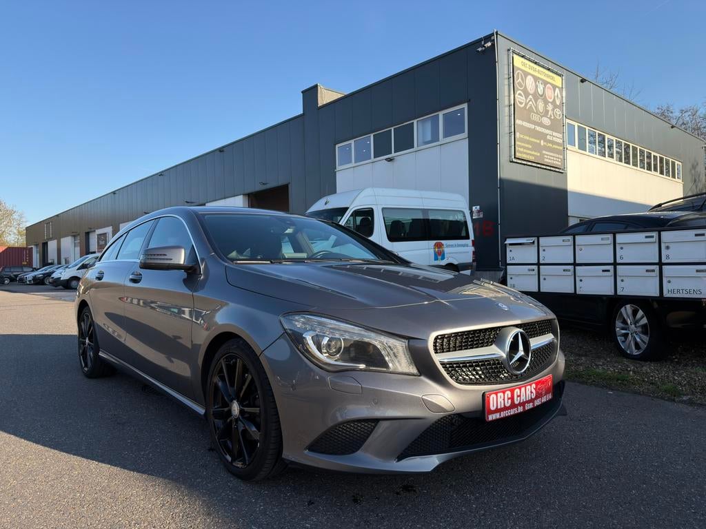 Mercedes-Benz CLA 180 SHOOTING BRAKE, GARANTIE, Auto's, 122 kW, 4 cilinders, Leder en Stof, Beige
