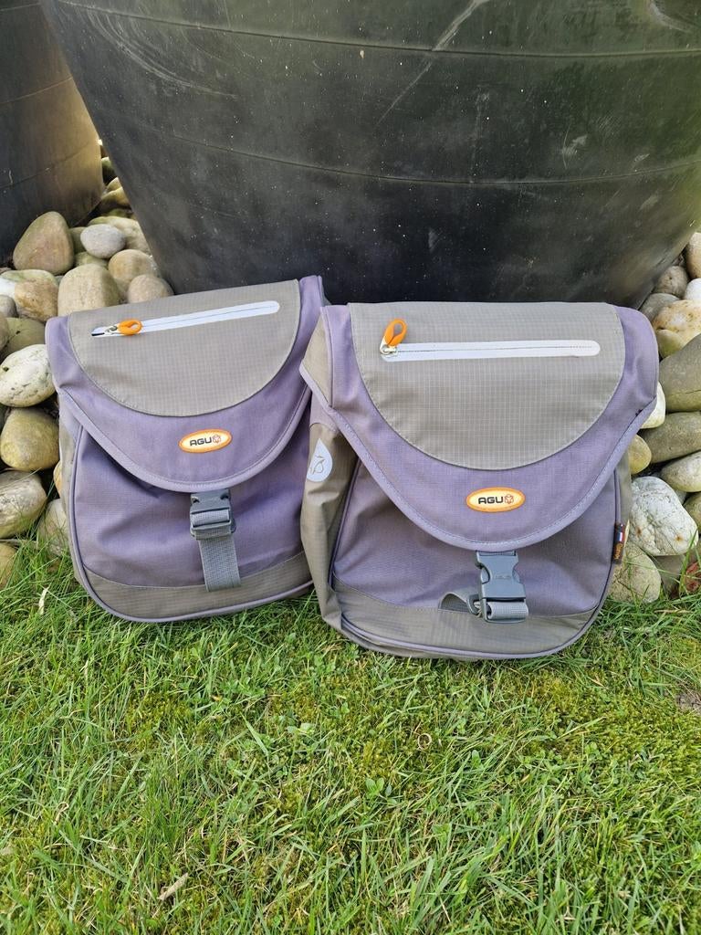 Fietstassen te koop., Ophalen