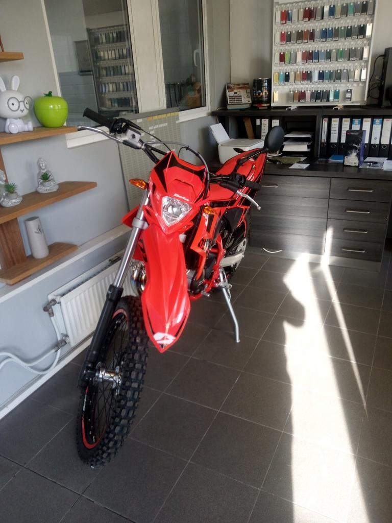 beta rr50 sport, Vélos & Vélomoteurs, Cyclomoteurs | Cyclomoteurs de cross, Neuf, Autres marques, 5 vitesses, Enlèvement