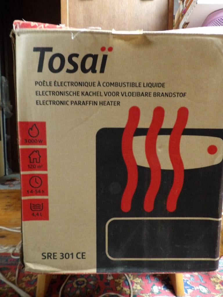 Elektronische petroleumkachel TOSAI+bus petroleum 20l., Huis en Inrichting, Ophalen, Nieuw