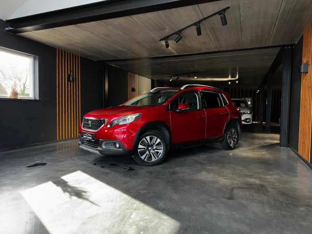Peugeot 2008 1.2 PureTech S/S | Cruise | Sensoren | Carplay, Autos, Rouge, Achat, Euro 6, Garantie prolongée