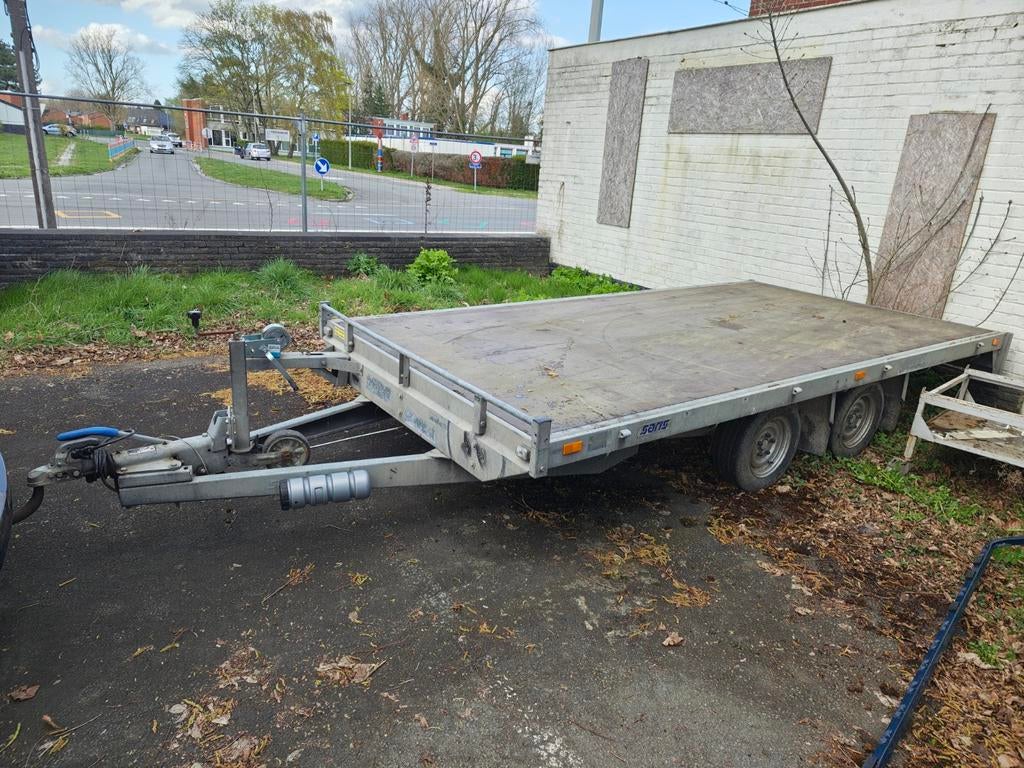 Remorque  plateau SARIS 2,7t, 4,10m x 2m, manque conformité