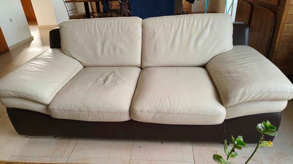 Canapé en cuir de bonne qualité, Cuir