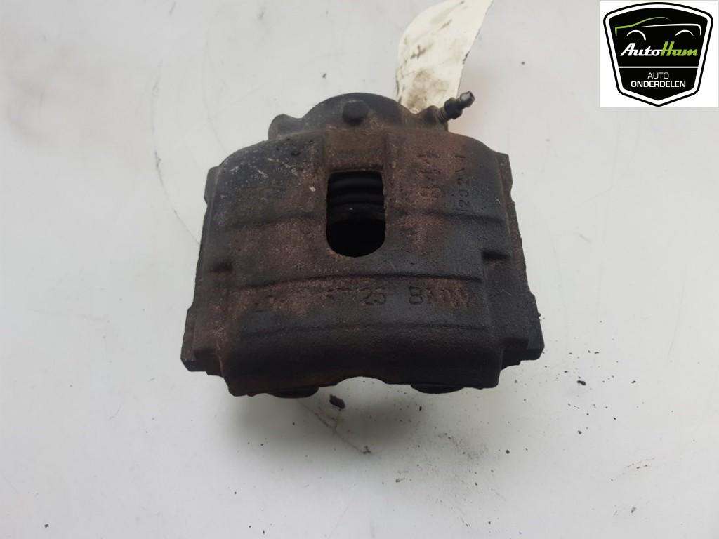 REMKLAUW RECHTS VOOR BMW X3 (E83) (|34216765884|), Auto-onderdelen, Remmen en Aandrijving, BMW, Gebruikt