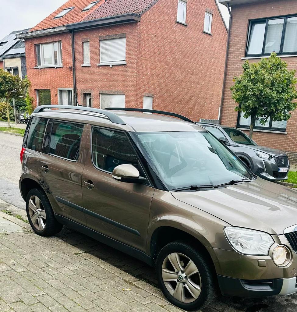 Skoda Yeti 2012 Automatic très bien entretenue, Autos, Skoda, Euro 5, Achat, 4 portes, Entreprise