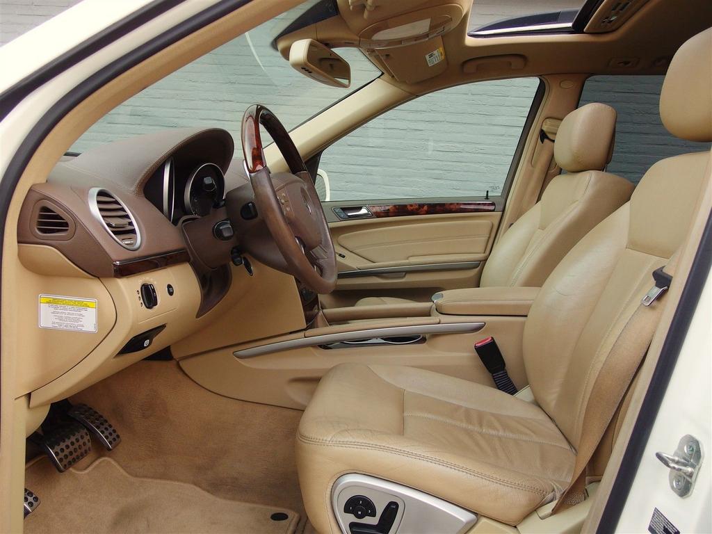 Mercedes-Benz GL 500 2007 Goed onderhouden & 7 zitter, Auto's, Mercedes-Benz, Automaat, GL, Beige, Wit