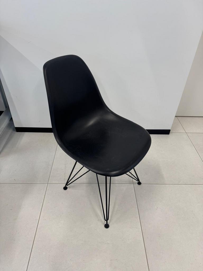 Eames stoel - Vitra, Ophalen