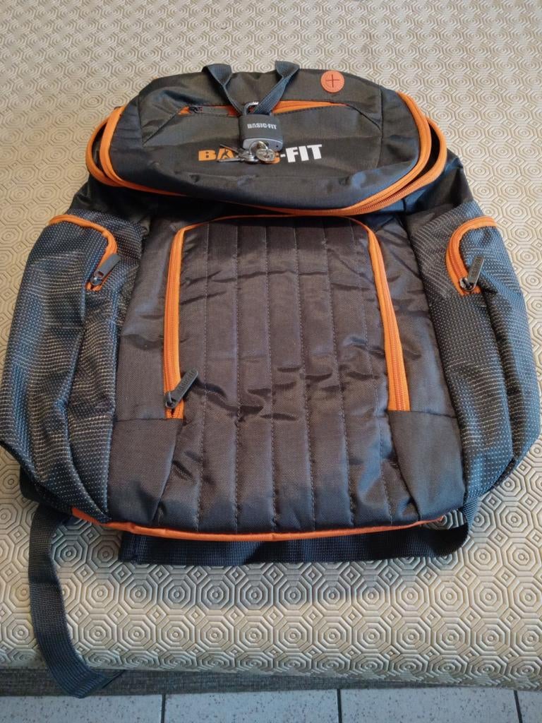 Sac à dos Basic-fit neuf, Ophalen