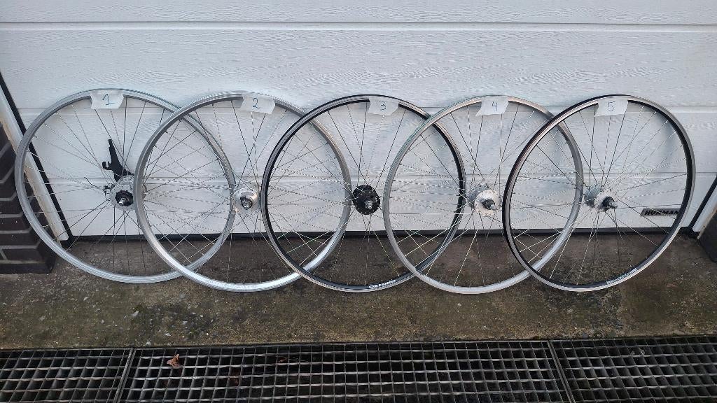 28" alu. voorwiel SHIMANO NAAFDYNAMO fietswiel voorwiel velo, Fietsen en Brommers, Zo goed als nieuw, Aluminium, Shimano naafdynamo velo wiel herenfiets damesfiets stadsfiets