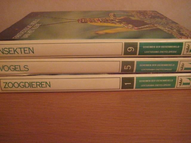 Lekturama encyclopedie: Vogels-Insecten-Zoogdieren – 3 delen, Boeken, Ophalen of Verzenden, Zo goed als nieuw, Los deel, Lekturama