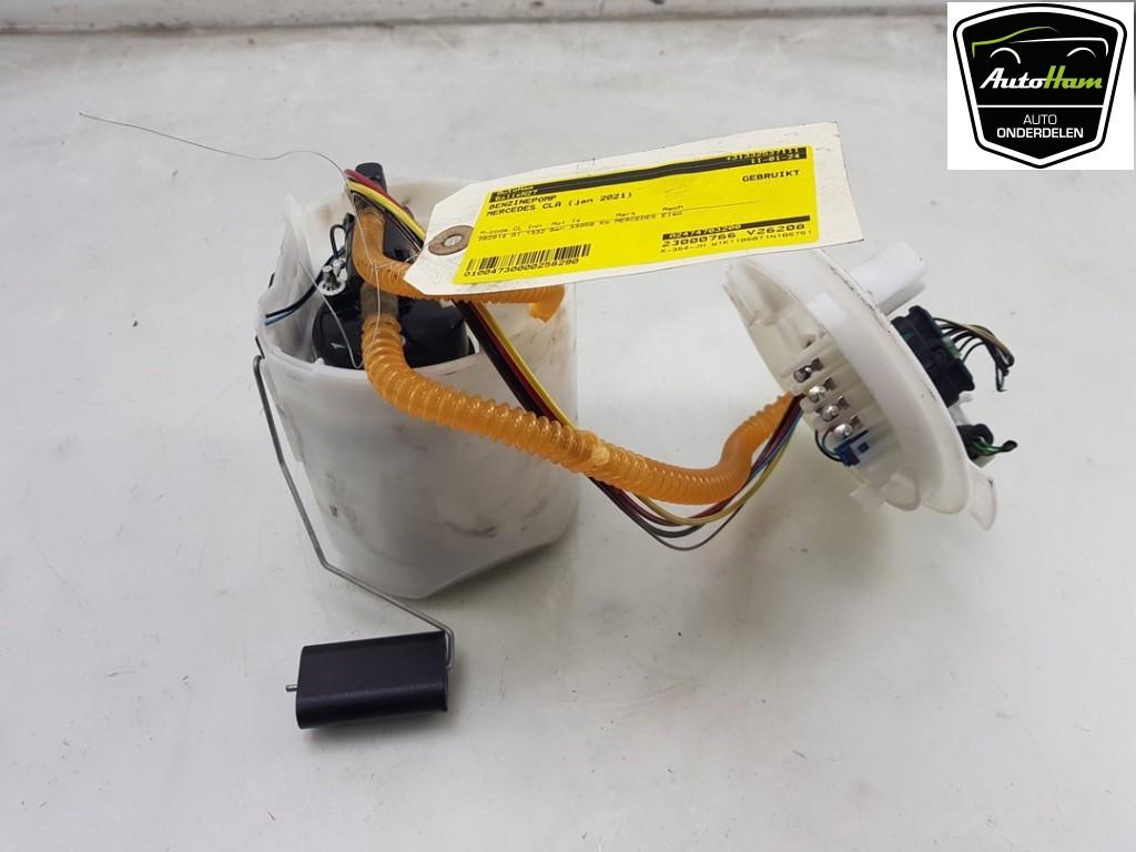 BRANDSTOFPOMP ELECT. CLA Shooting Brake (118.6) (01-2019/-), Gebruikt, Mercedes-Benz
