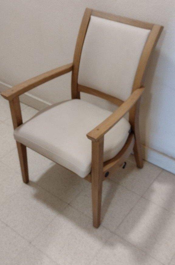 Fauteuil de soins à domicile, Divers, Matériel Infirmier, Comme neuf, Enlèvement