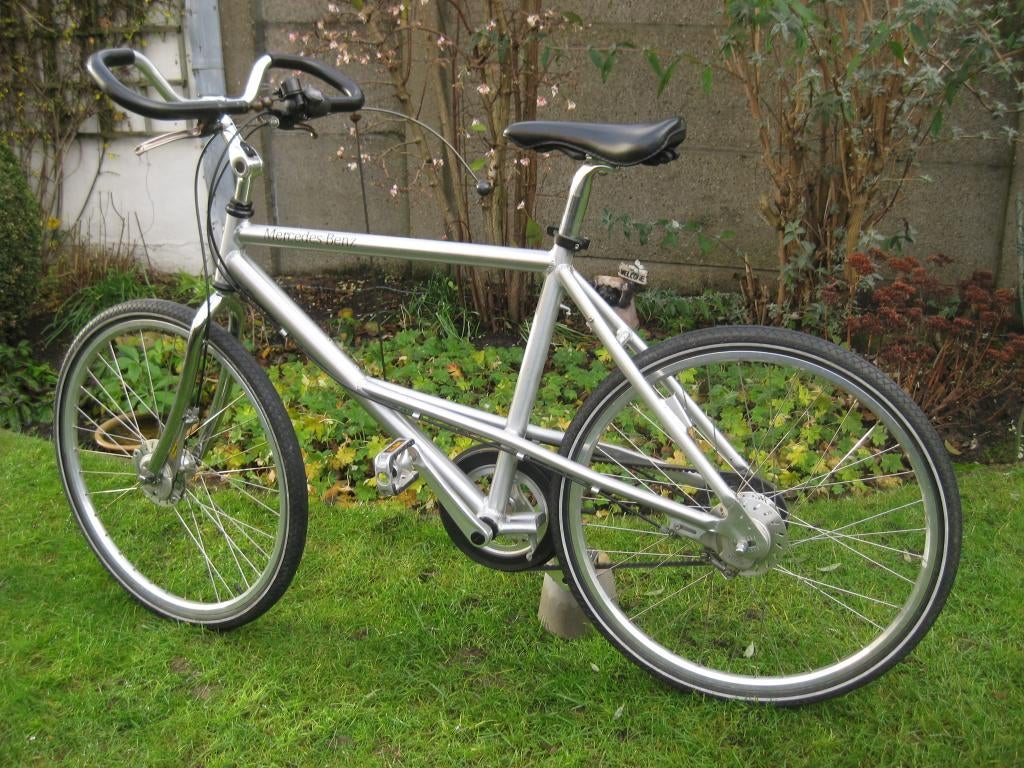 vintage mercedes fiets met riemaandrijving, Ophalen
