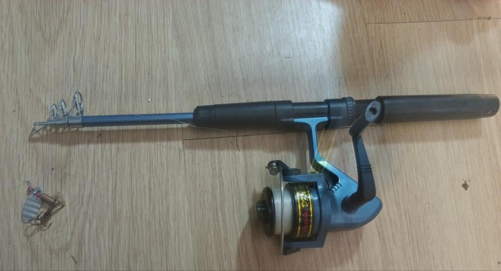 Shengda D72000 vismolen en vishengel, Ophalen, Zo goed als nieuw, Molen