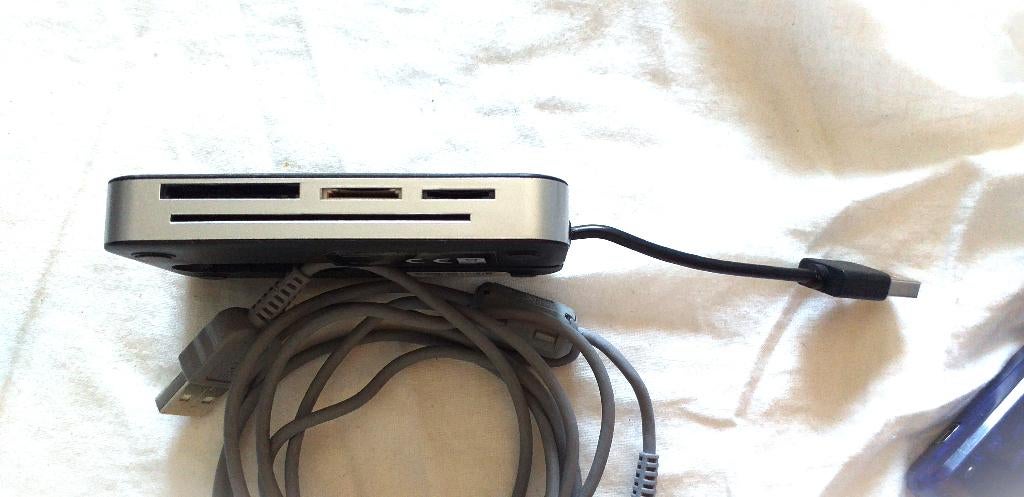 SMART CARD - ID CARD  - SD - MMC, Informatique & Logiciels, E-readers, Envoi