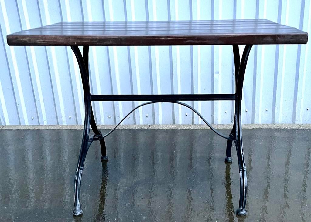 Table de jardin bistrot – fonte et chêne, très robuste, Jardin & Terrasse, Enlèvement, Comme neuf, Rectangulaire, Métal