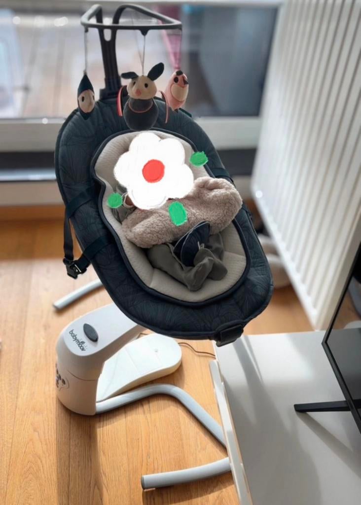 Balancelle Babymoov Swoonmotion, Enfants & Bébés, Relax bébé, Comme neuf, Siège de balançoire, Autres marques, Avec ceinture(s)