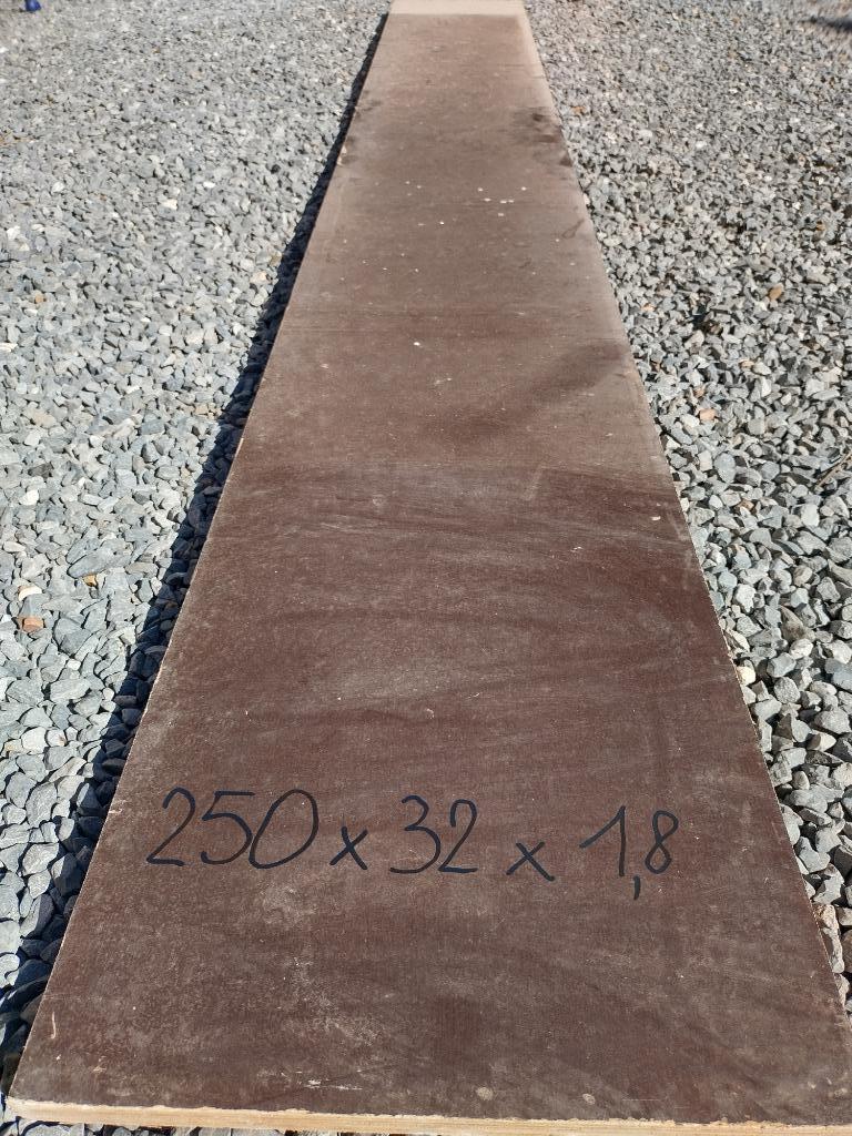 Stukje betonplex 250 cm x 32 cm - 1,8 cm dik, Ophalen, Gebruikt, Betonplex, Minder dan 20 mm