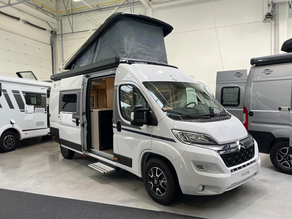 Carado CV 640 lengtebedden en pop up dak, Caravans en Kamperen, Mobilhomes, Bedrijf, tot en met 4, Buscamper of Camperbus, Carado