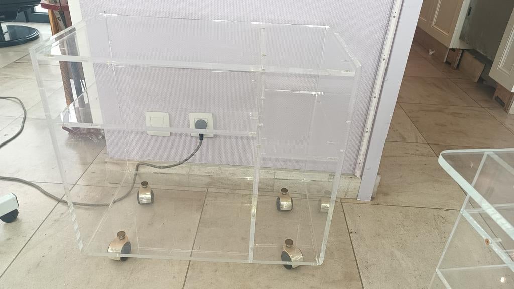 Chariot en plexiglas Les Invisibles de Marais de David Lange, Maison & Meubles, Enlèvement