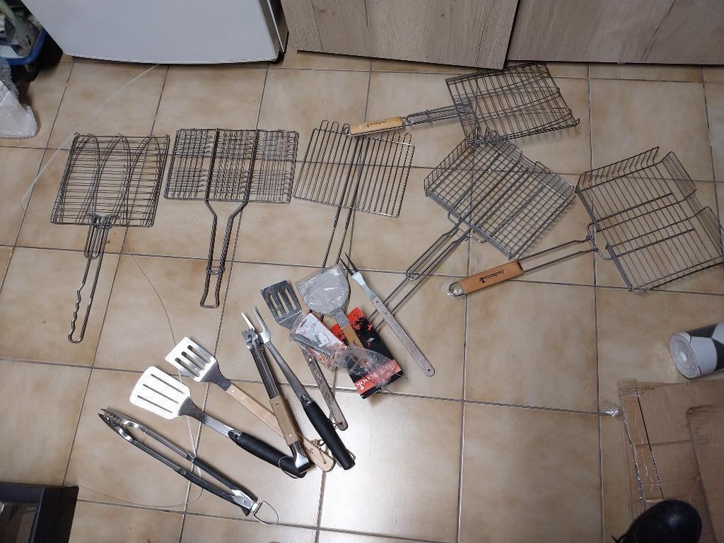ensemble de 15  accessoires pour barbecue--Neufs, Jardin & Terrasse, Enlèvement, Neuf