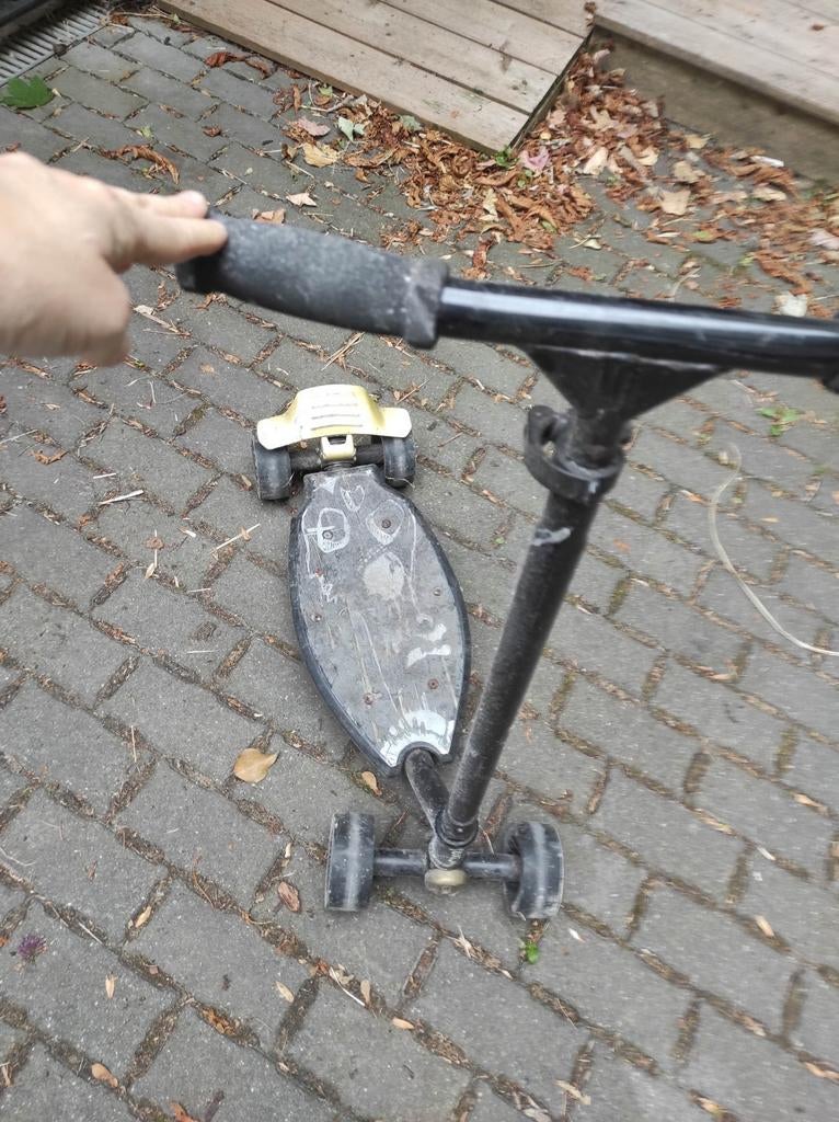 Trottinette adulte Decathlon avec frein de pied, Enlèvement