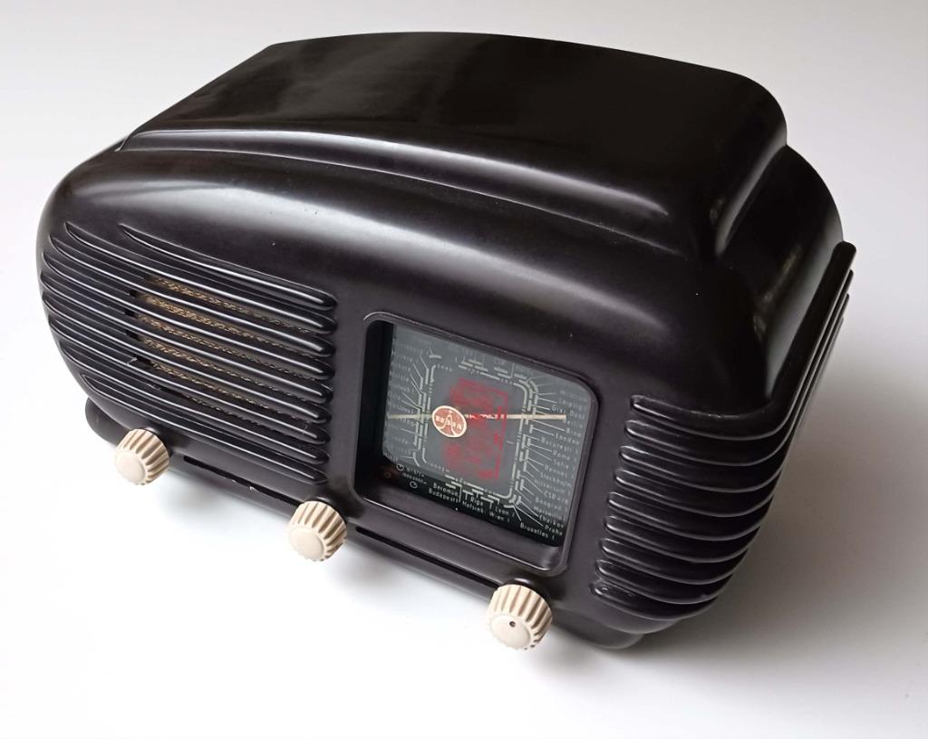 Tesla Talisman bakelieten radio, Ophalen of Verzenden