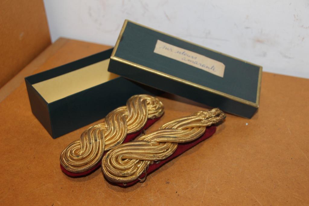 ABBL WW2 Paar schouderstukken voor ceremonie off. uniform., Verzenden, Landmacht, Kleding of Schoenen