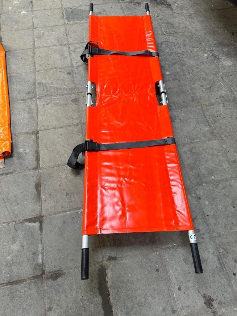 Brancard/plooibare brancard M.E.x.T, Diversen, Verpleegmiddelen, Ophalen