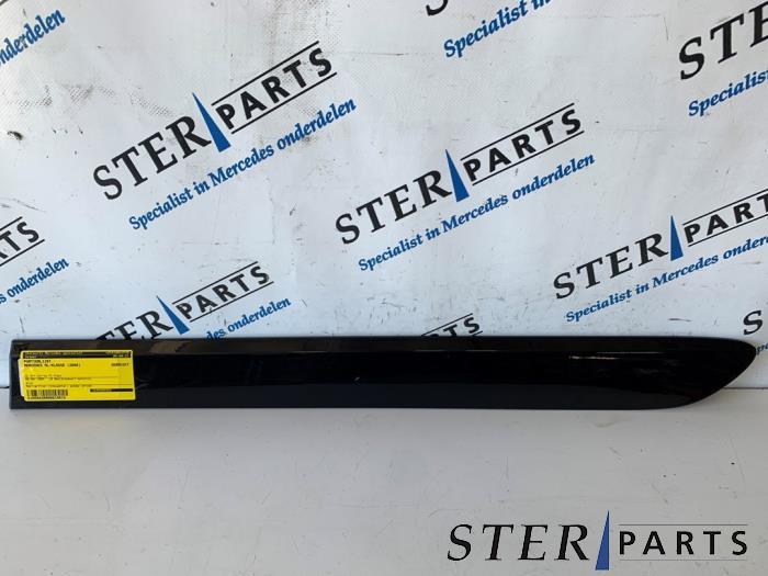 Portierlijst van een Mercedes ML-Klasse, Ophalen of Verzenden, 3 maanden garantie, Gebruikt, Mercedes-Benz