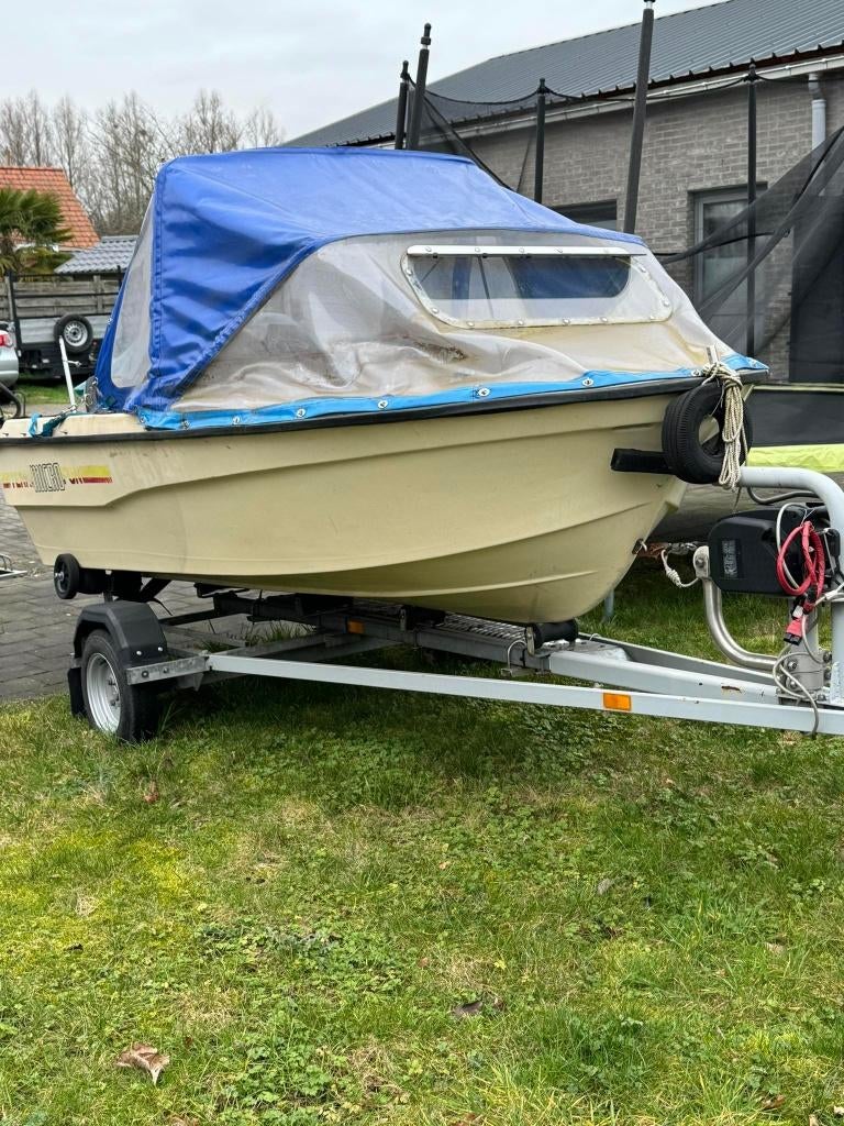 Vissersbootje met trailer en bb Honda motor 10PK te koop, Ophalen, Gebruikt, Tot 10 pk, 3 tot 6 meter