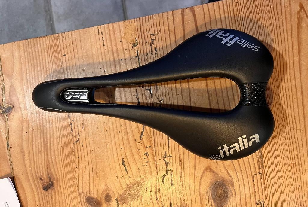 Selle Italia SLR Super flow, Fietsen en Brommers, Fietsonderdelen, Zo goed als nieuw, Zadel, Ophalen