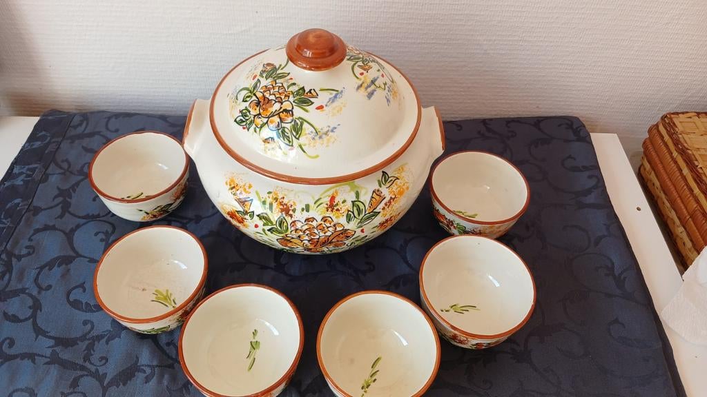 Soupière vintage + 6 bols – signés Zouma –, Enlèvement