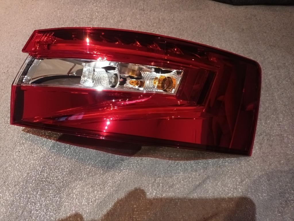 Skoda Superb achterlicht, Auto-onderdelen, Verlichting, Ophalen, Nieuw, Skoda