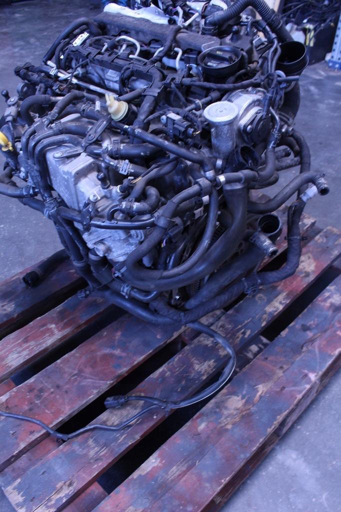 Moteur CRMB Complet SKODA OCTAVIA SEAT GOLF VW LEON, Envoi, Utilisé, Daihatsu