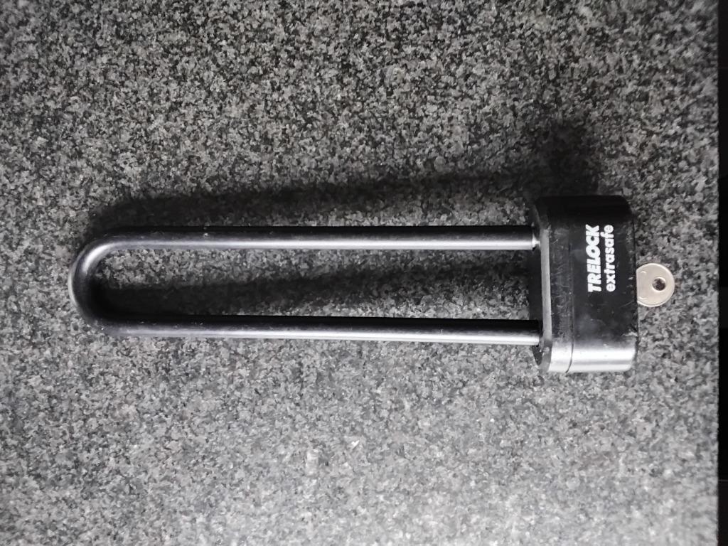 Trelock slot, Fietsen en Brommers, Fietsaccessoires | Fietssloten, Ophalen, Zo goed als nieuw, Beugelslot