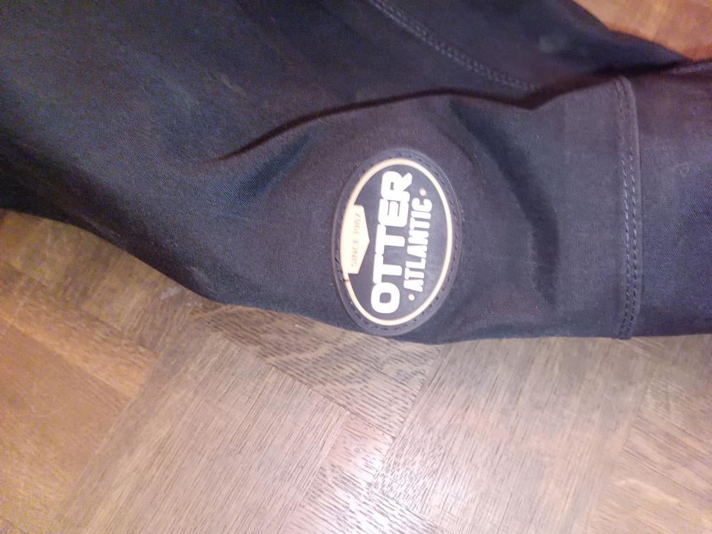 Combinaison étanche Otter Atlantic. État neuf, Sports nautiques & Bateaux, Plongée, Comme neuf, Enlèvement