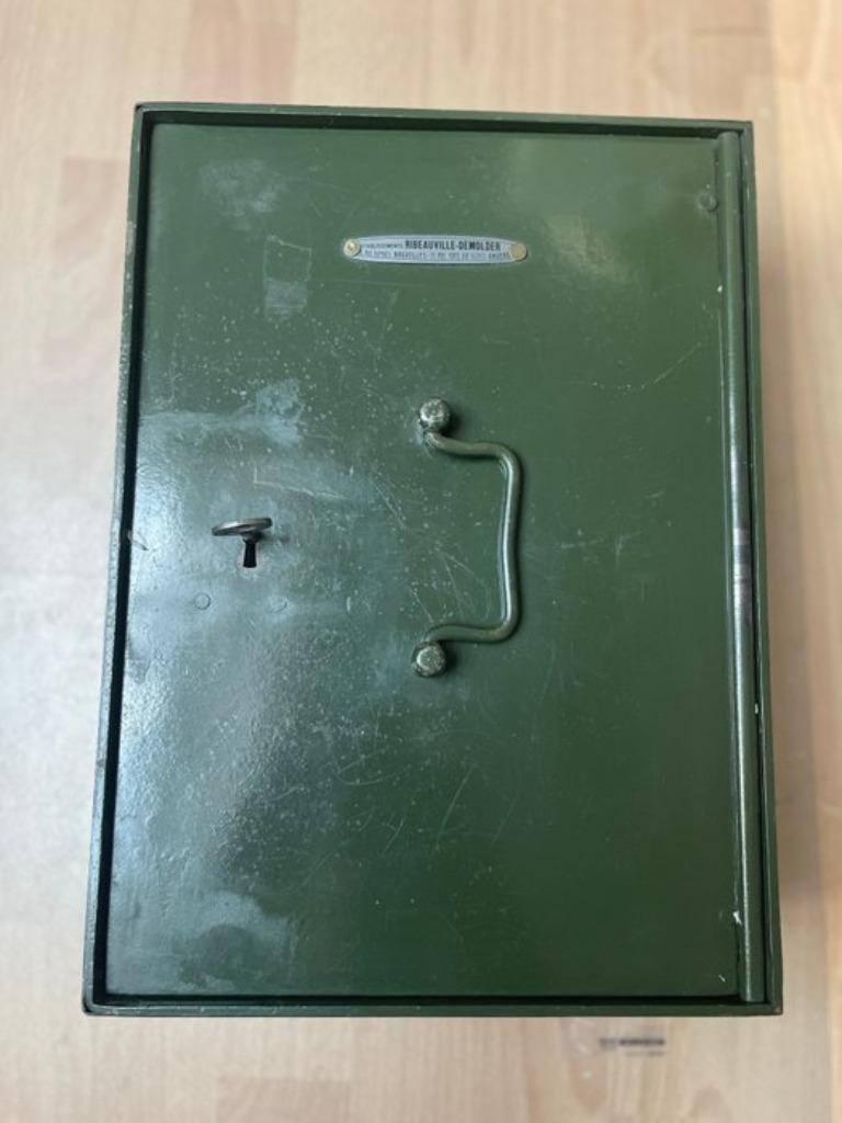 Draagbare kluis, gesigneerd Ribeauville-Demulder, Ophalen of Verzenden, Gebruikt, Brandkast