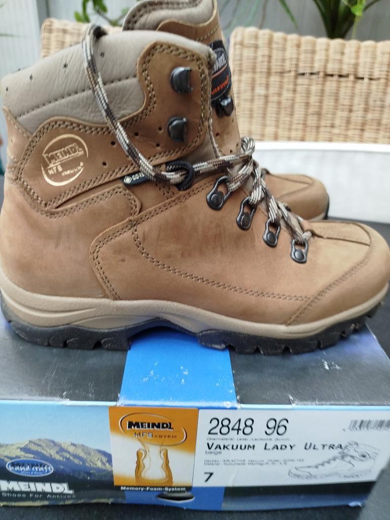 Meindl Vakuum Ultra GTX Lady Maat 41 zo goed als nieuw, Ophalen, Meindl, Beige, Wandelschoenen