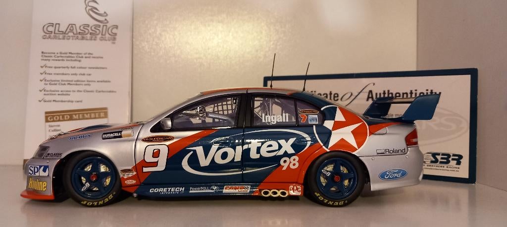 1/18 Ford Falcon V8 BA Stone Brothers Russell Ingall 2007, Ophalen of Verzenden, Nieuw, Auto, Overige merken
