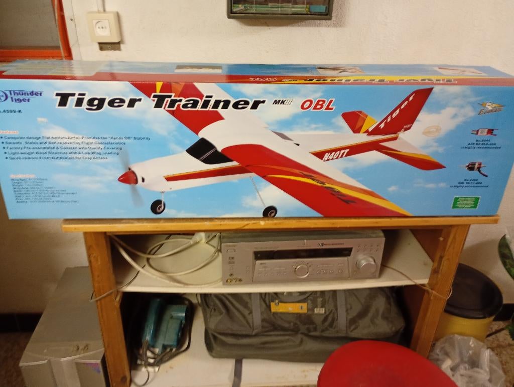 RC oefenvliegtuig met motor en motor controller, Hobby en Vrije tijd, Modelbouw | Radiografisch | Vliegtuigen, Ophalen, Nieuw