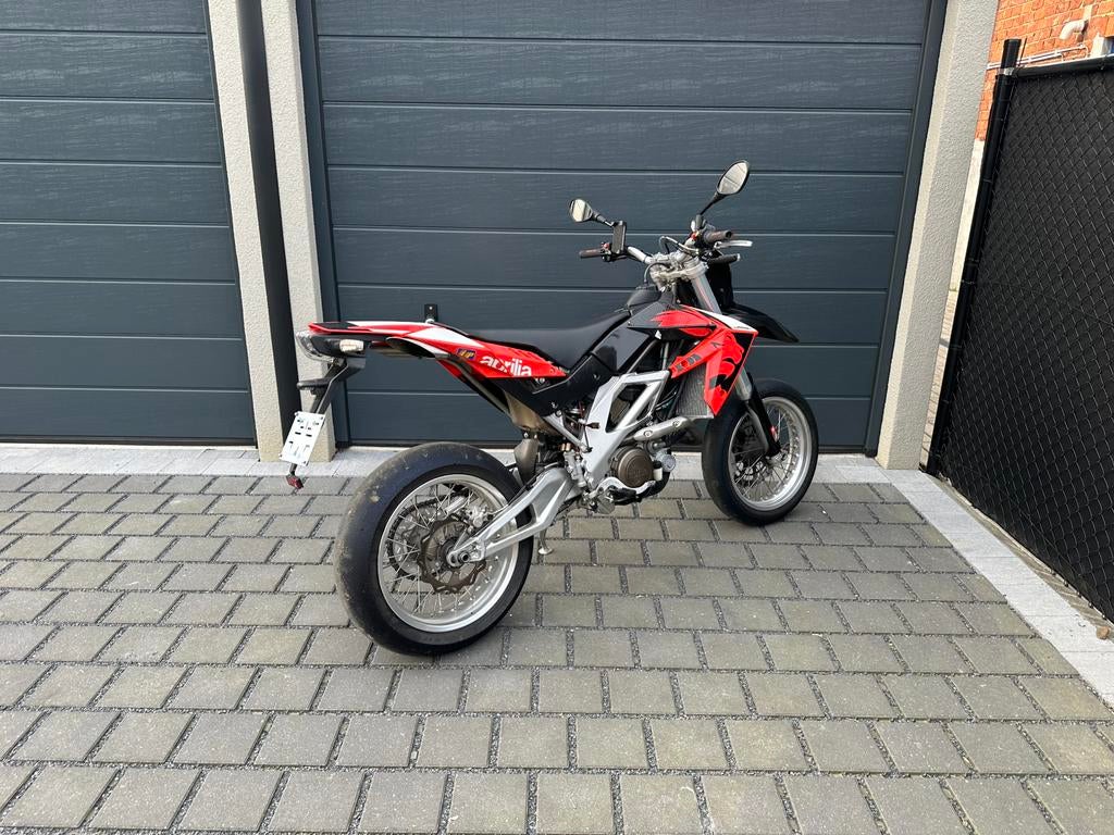 Aprilia SXV 550 2006 Supermoto, 2 cilinders, Motorrijbewijs A, Particulier, Meer dan 35 kW