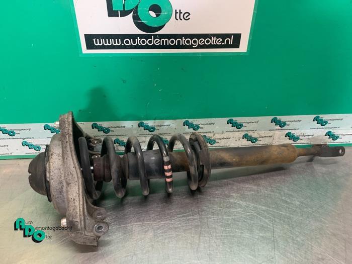 Barre amortisseur avant gauche d'un Audi A6 (A6 04-), -, 3 mois de garantie, Audi, Utilisé