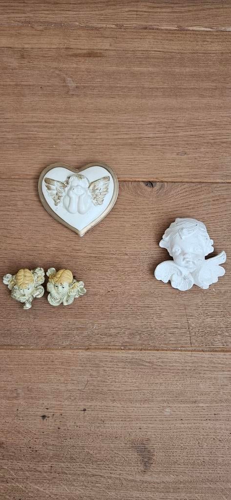 Décoration en forme d'ange, Enlèvement