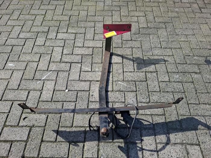 Crochet d'attelage d'un Alfa Romeo Giulia, -, 3 mois de garantie, Utilisé, Alfa Romeo