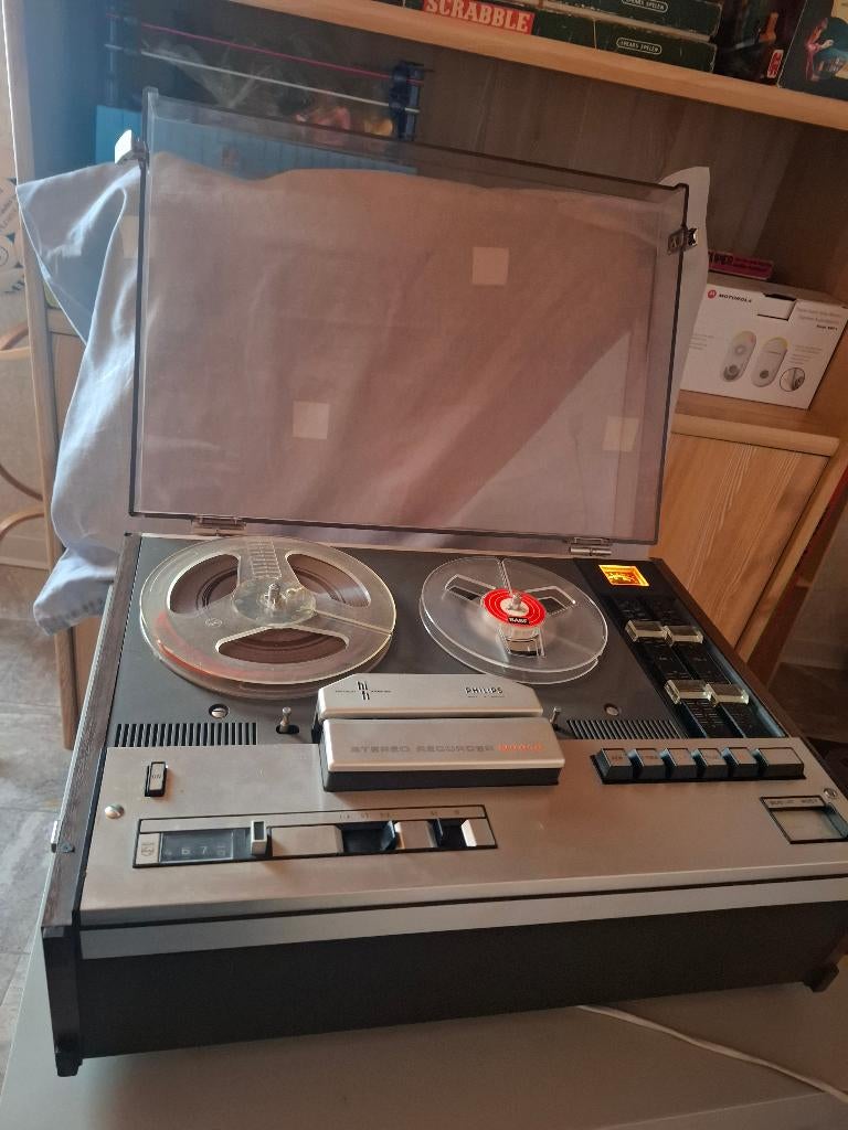 Oude bandopnemers, Ophalen, Defecte bandrecorder, Met banden