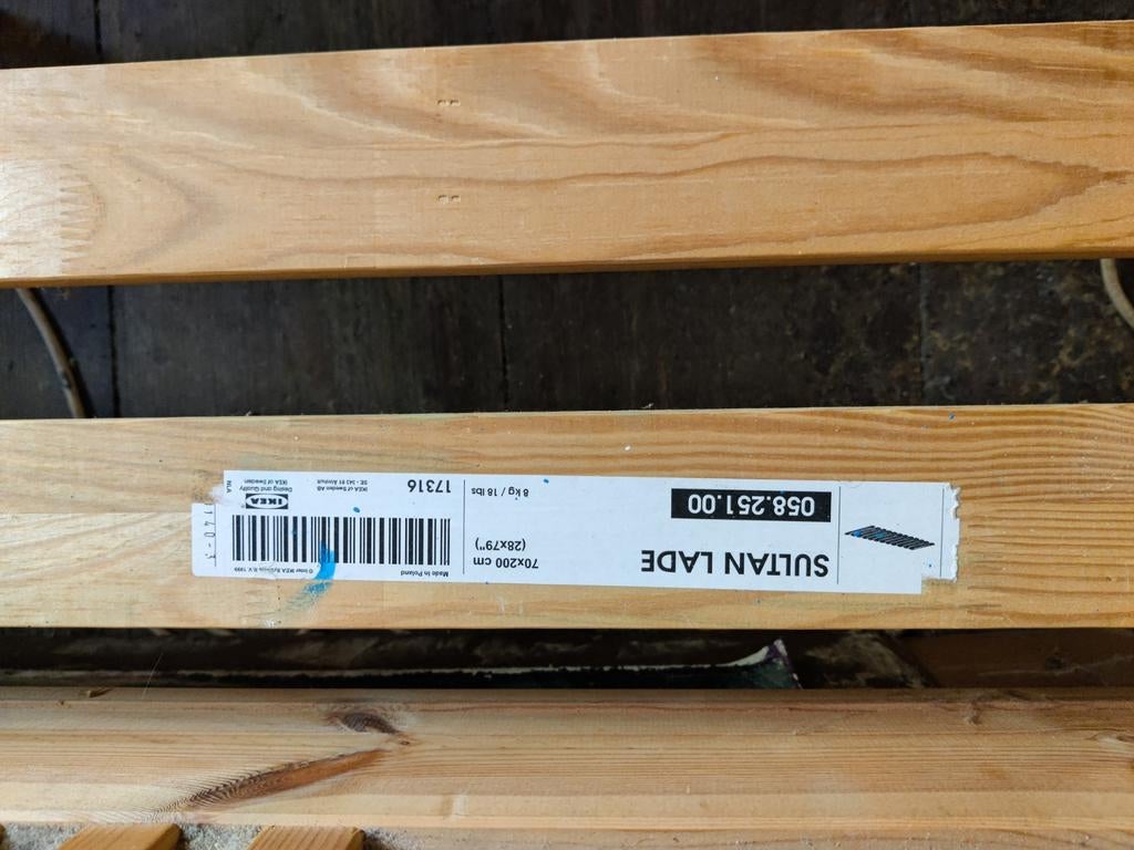 Lit IKEA Sultan Lade 70x200 cm + matelas gratuit, Maison & Meubles, Accessoires pour la Maison | Étagères murales & Rayons de bibliothèque